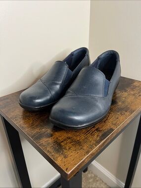 Clarks Bendables Slip-On Leather Casual Shoes - Navy